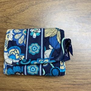 Retired Vera Bradley Mod Floral Blue (2007) small wallet.